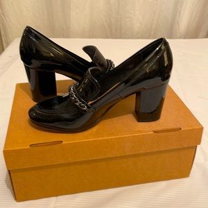 Tahari block heel patent black loafers